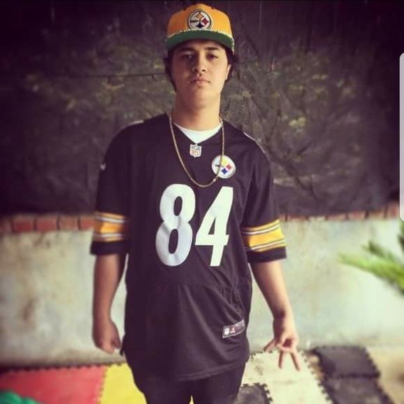 Meet your Posher, Bobby - Picture 1 of 1